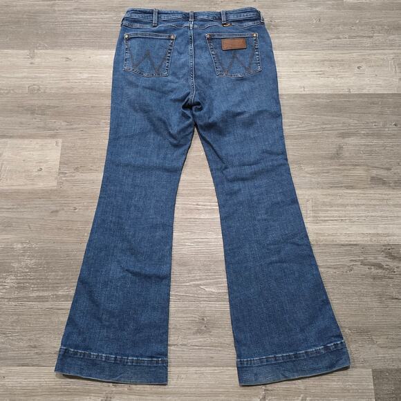 Wrangler Denim Flare Leg Blue Jeans - Picture 2 of 7